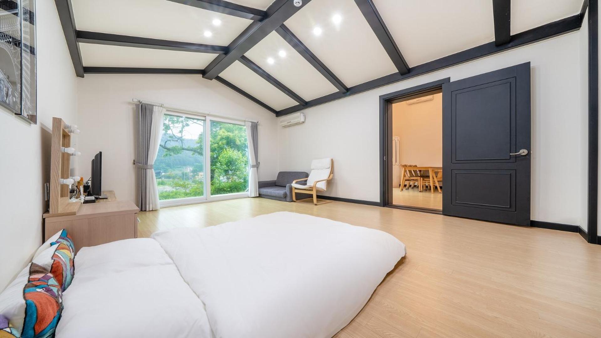 Hongcheon D-Day Pension&Camping Room photo