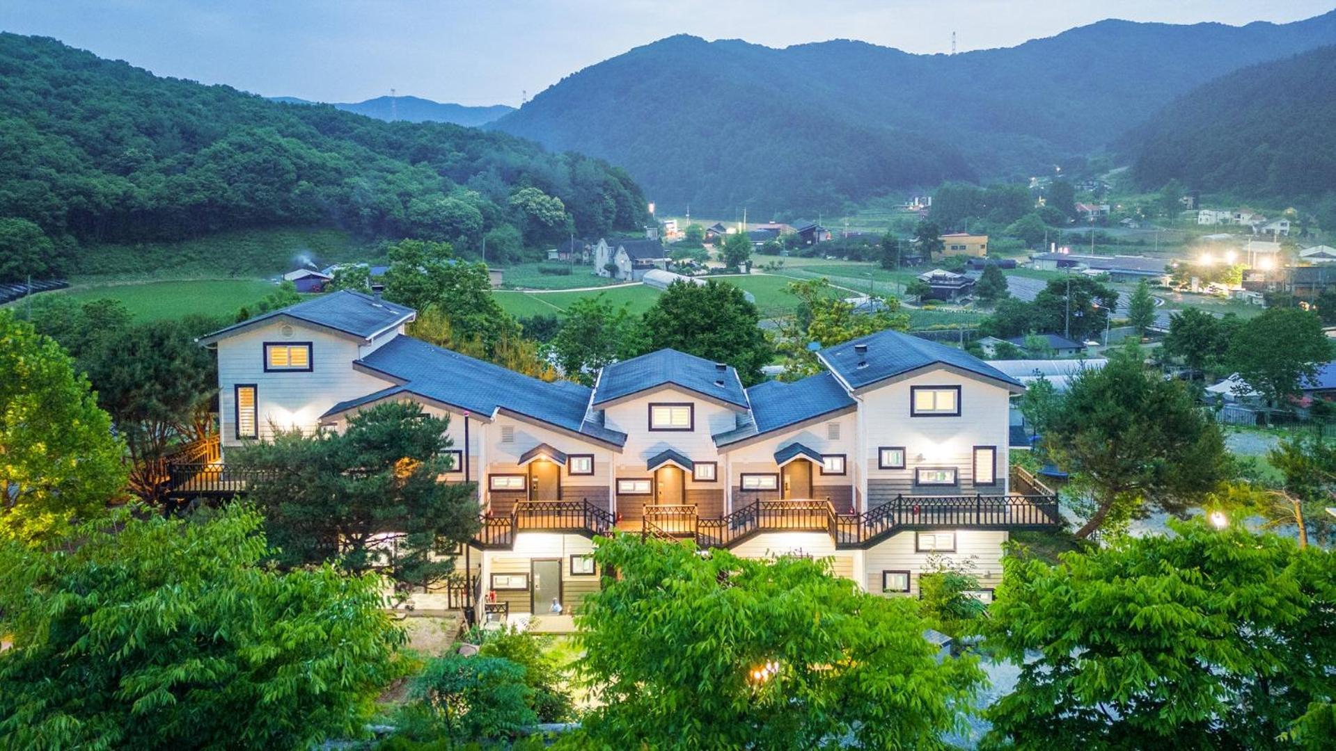 Hongcheon D-Day Pension&Camping Exterior photo